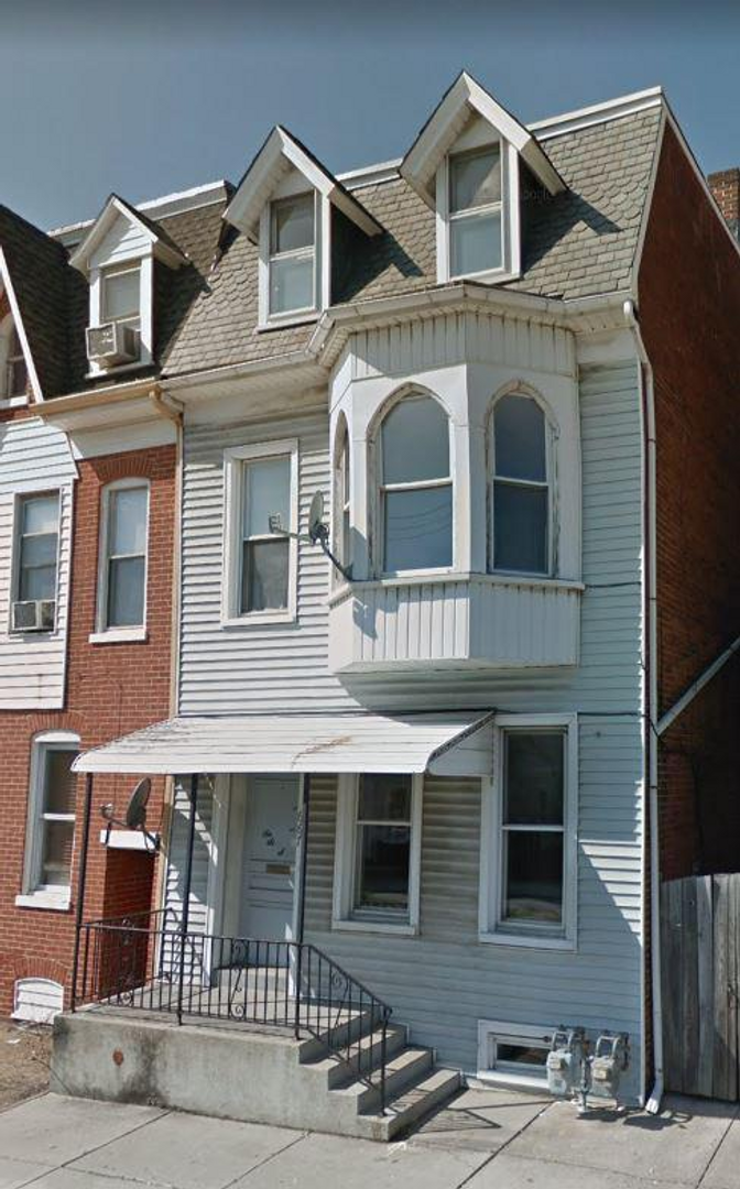 York Apartment: 667 E Philadelphia St
