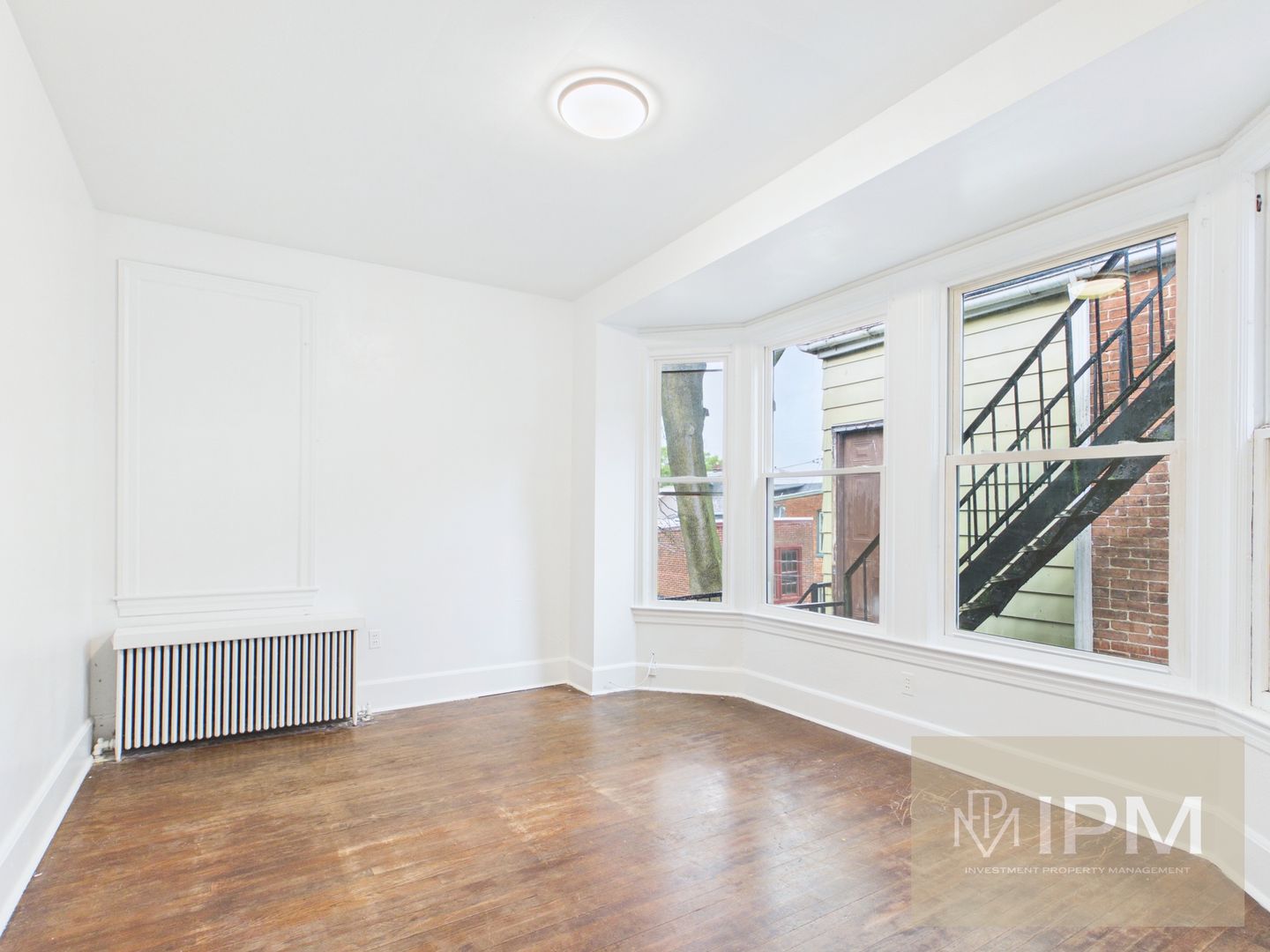 York Apartment: 410-412 S George St