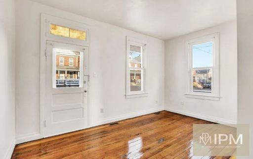 Bright 1 Bedroom Apartment, Hanover Pa | First Floor | Off-Street Parking