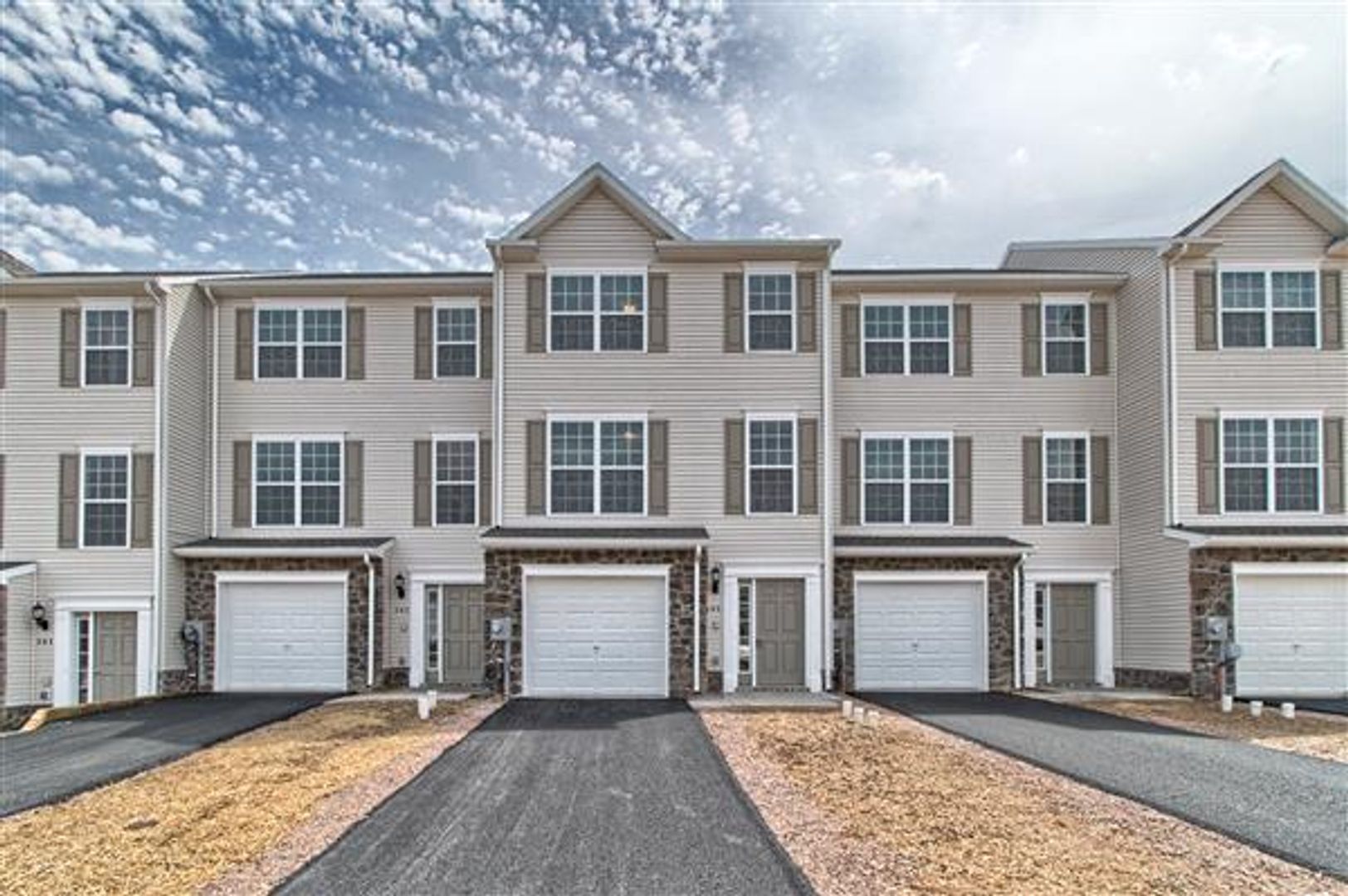 York House: 385 Mesa Ln