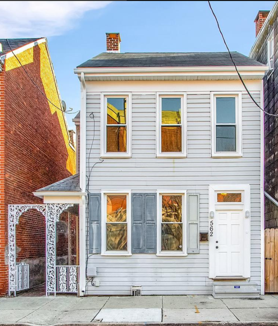 York House: 562 W King St