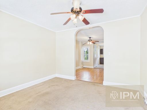 Charming 3 Bedroom, 1 Bath Home in York, Pa! – photo 1