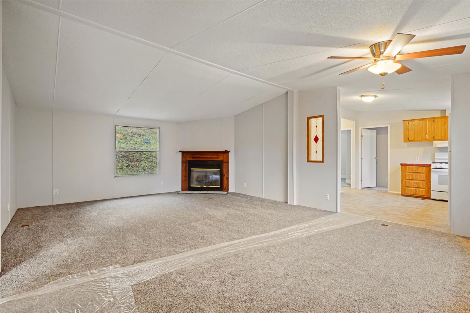 Glen Rock House: 80 Argyle Ave