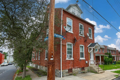 Apply Today - 2-Bedroom 1-Bathroom 1st Floor Apartment in Lancaster! – photo 1