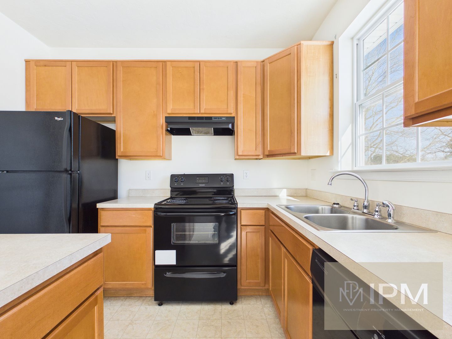 York Townhome: 395 Mesa Ln