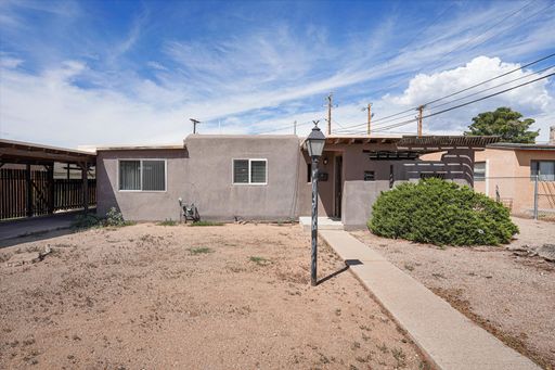 Just Listed for Rent | 2 Bed / 1 Bath | Large Yard | Close to Uptown and Coronado Mall – photo 1