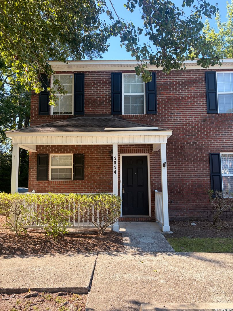 Wilmington Apartment: 5054 Lamppost Circle