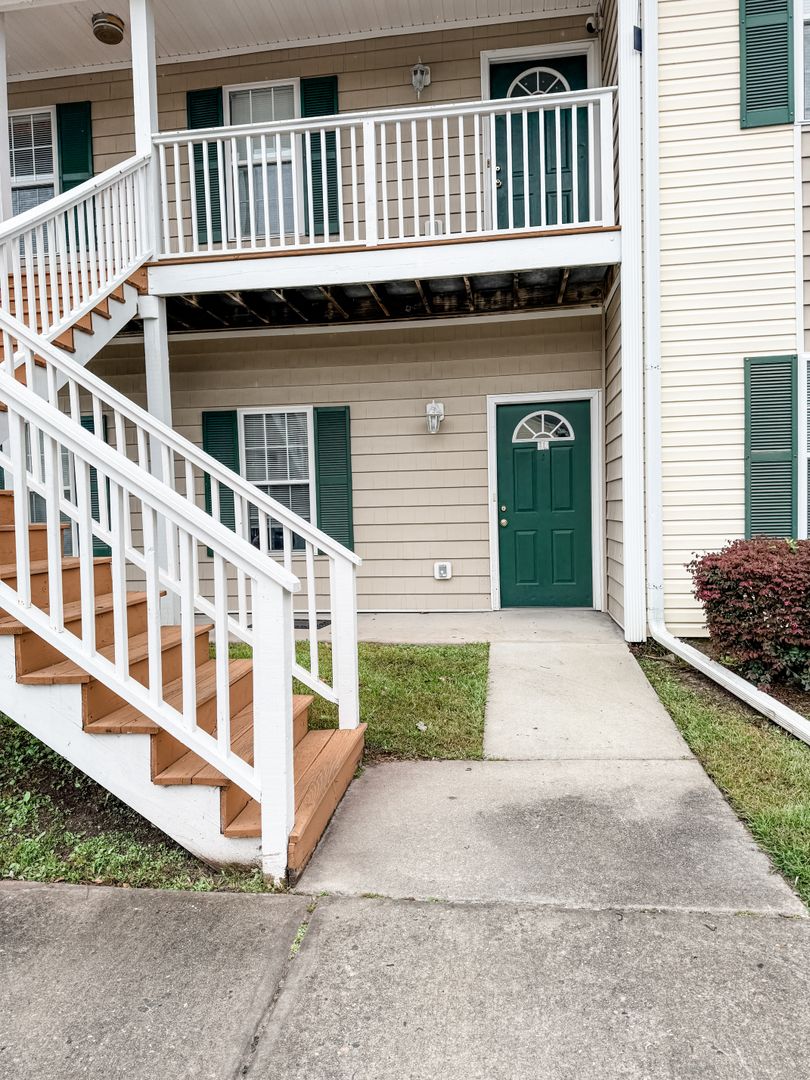 Wilmington Apartment: 4623 McClelland Drive