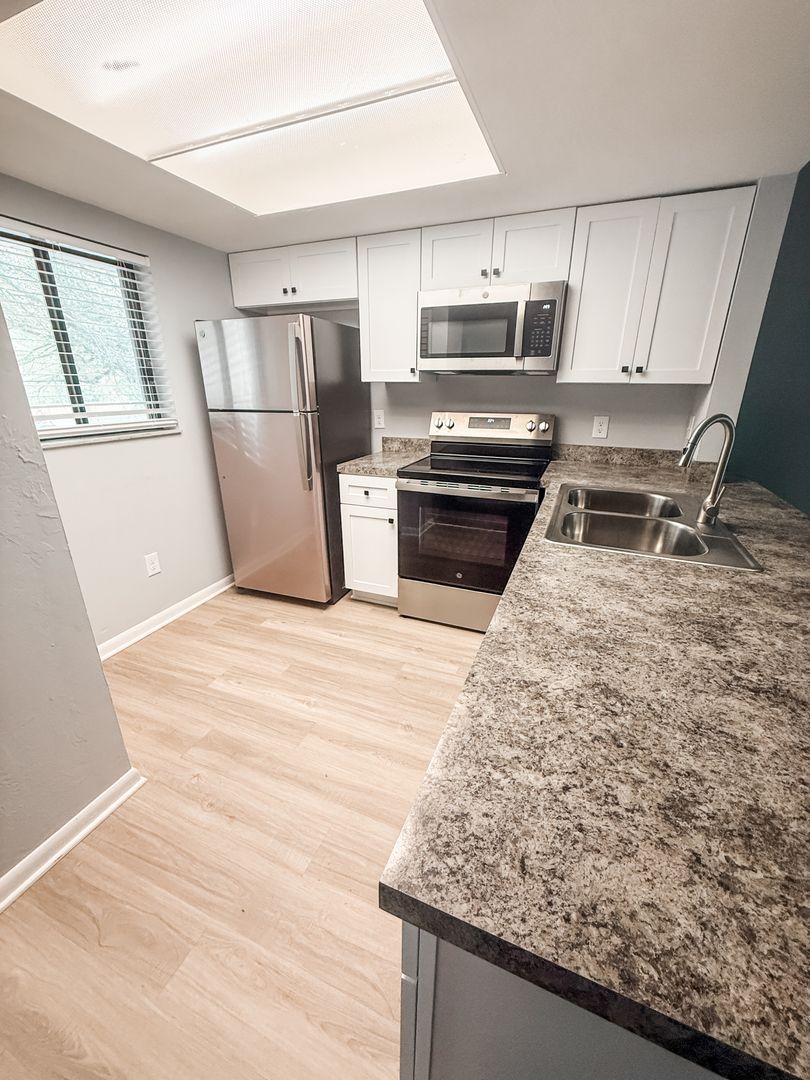 Wilmington House: 4431 Holly Tree Rd