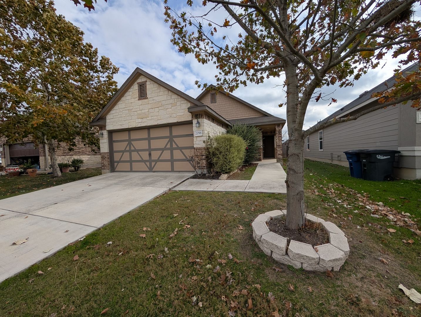 New Braunfels House: 2096 Brandywine Dr.