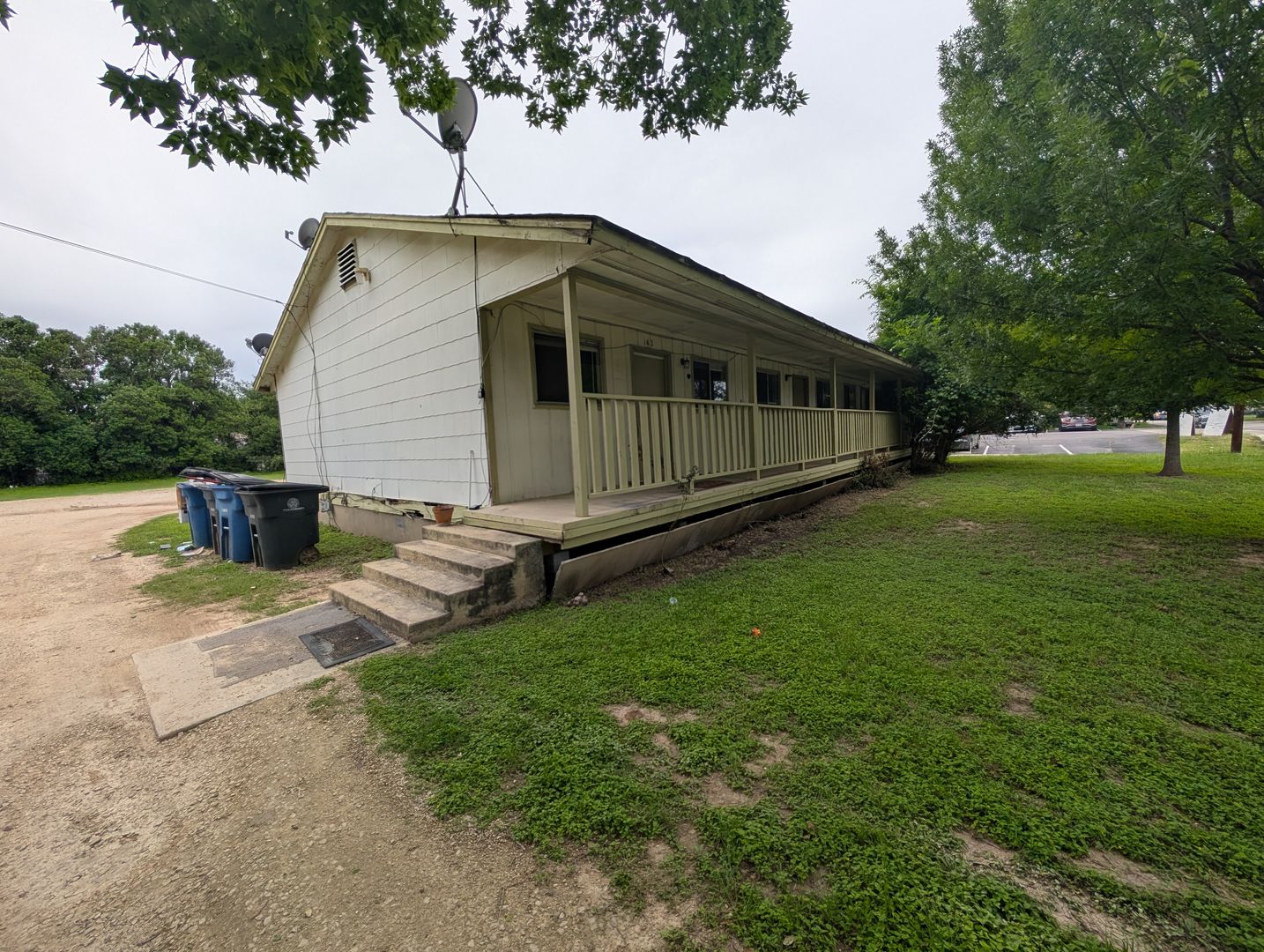 New Braunfels House: 165 Richter