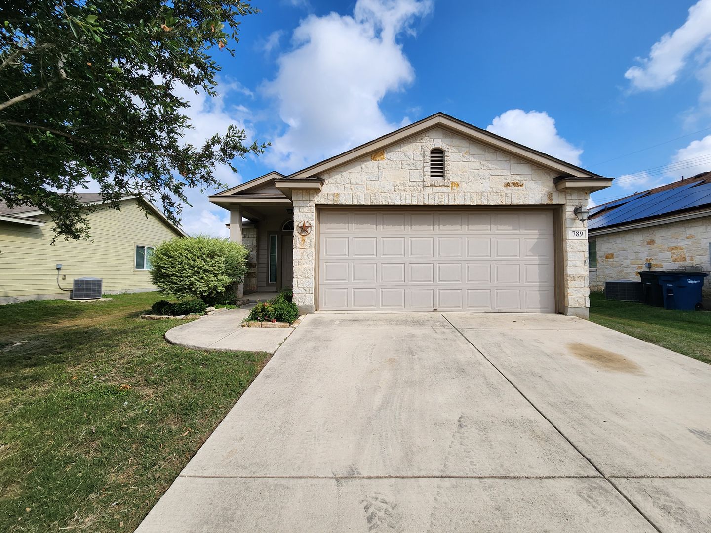 New Braunfels House: 789 Great Oaks Dr