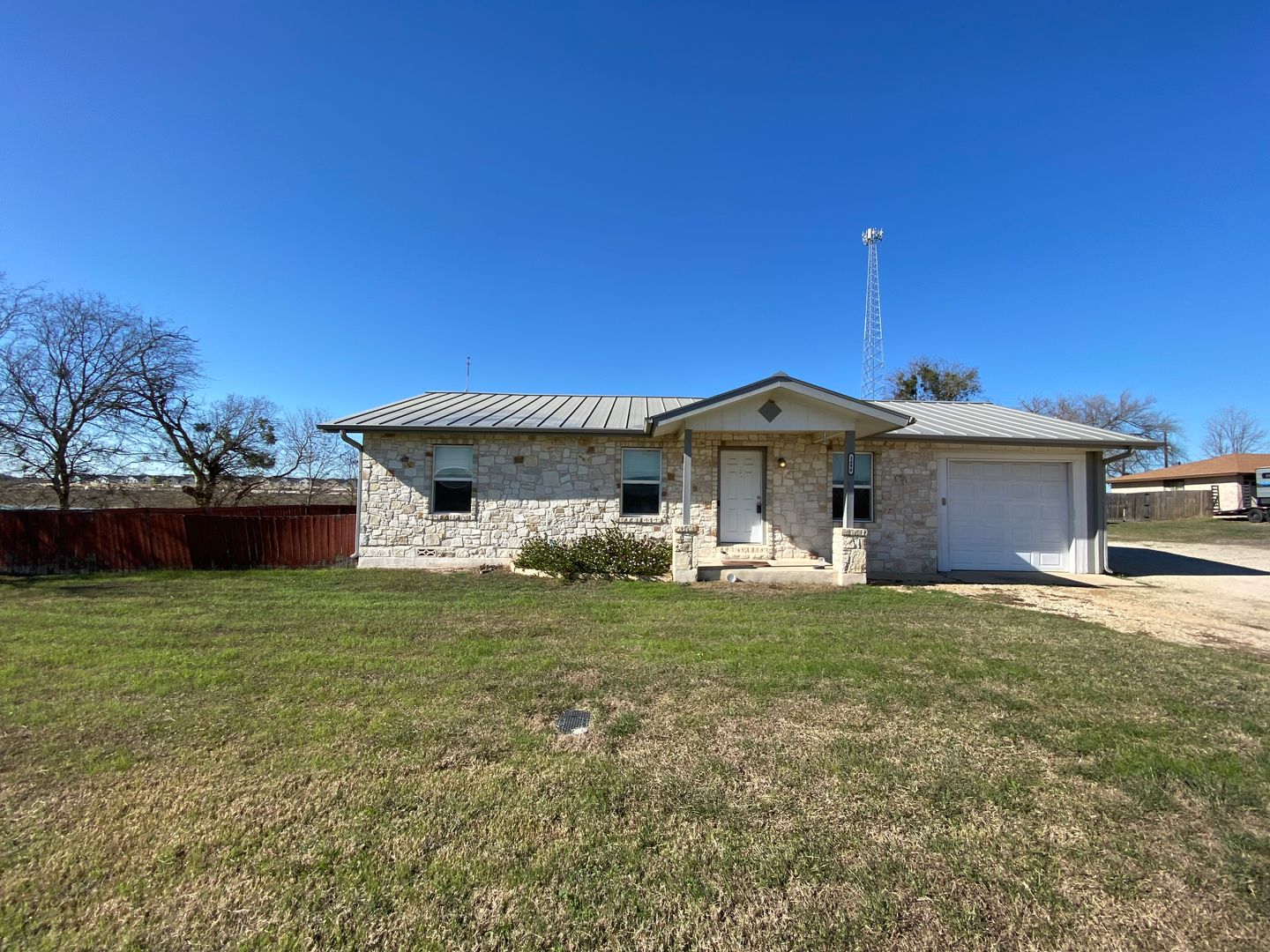 New Braunfels House: 1490 W. Klein Rd.