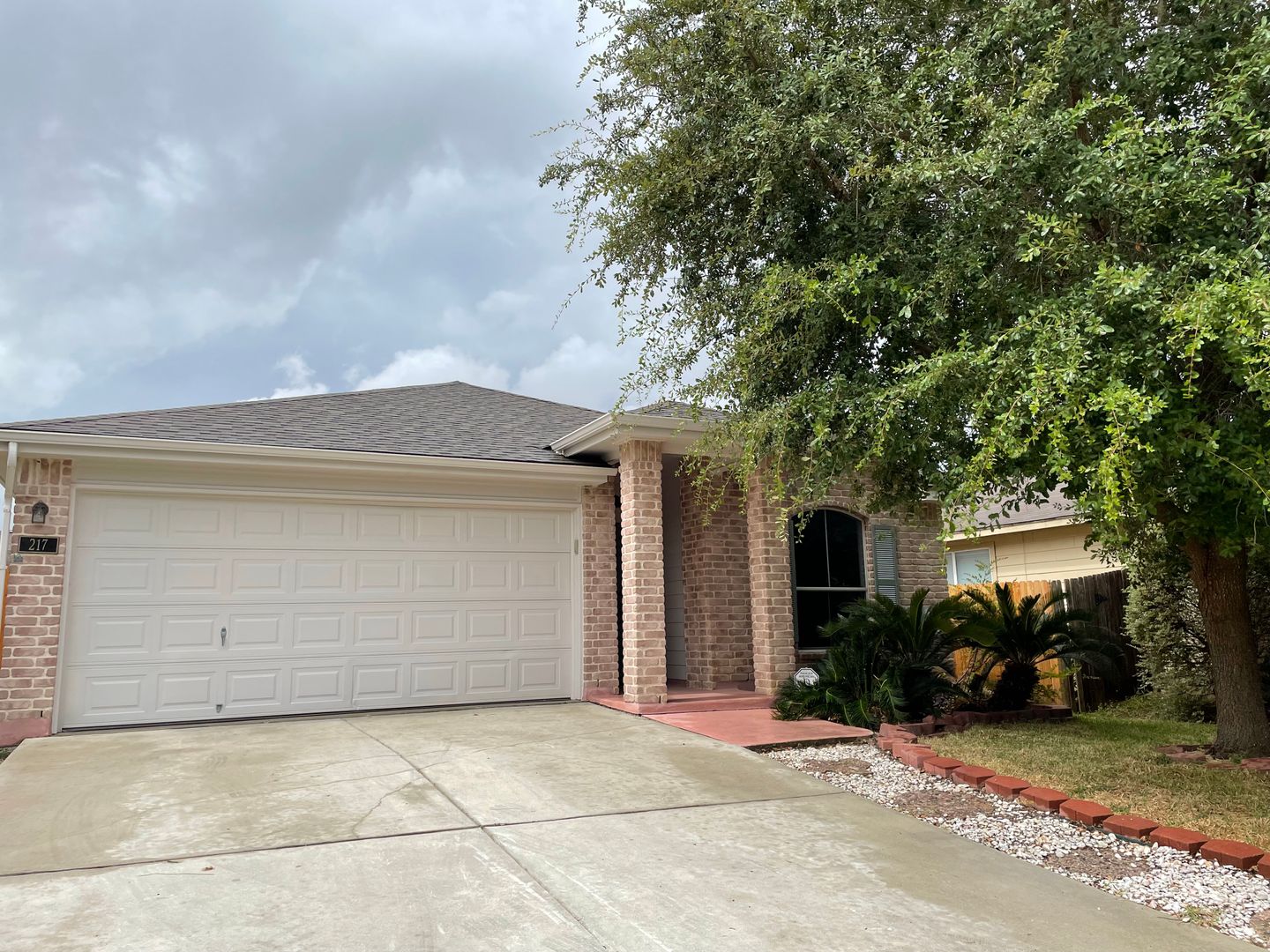 New Braunfels House: 217 Roadrunner  Ave