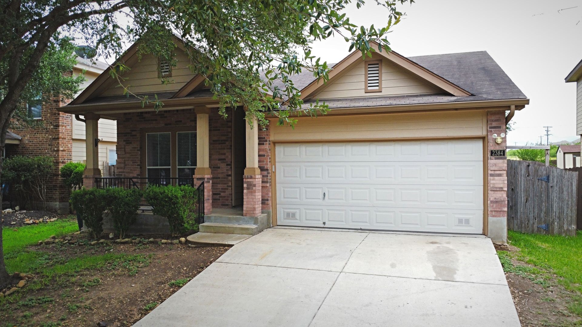 New Braunfels House: 2384 Medina