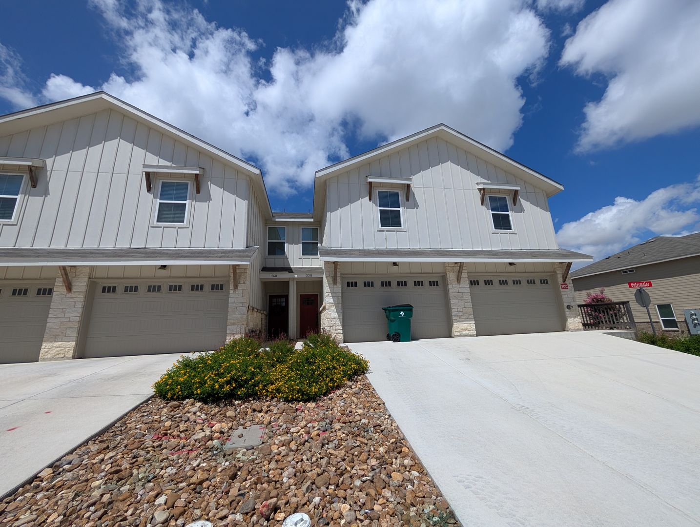 New Braunfels House: 338 Untermaier