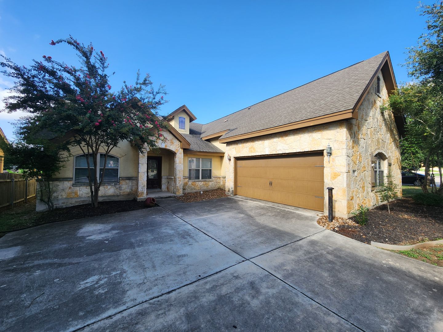 New Braunfels House: 803 Lodge Creek Dr.