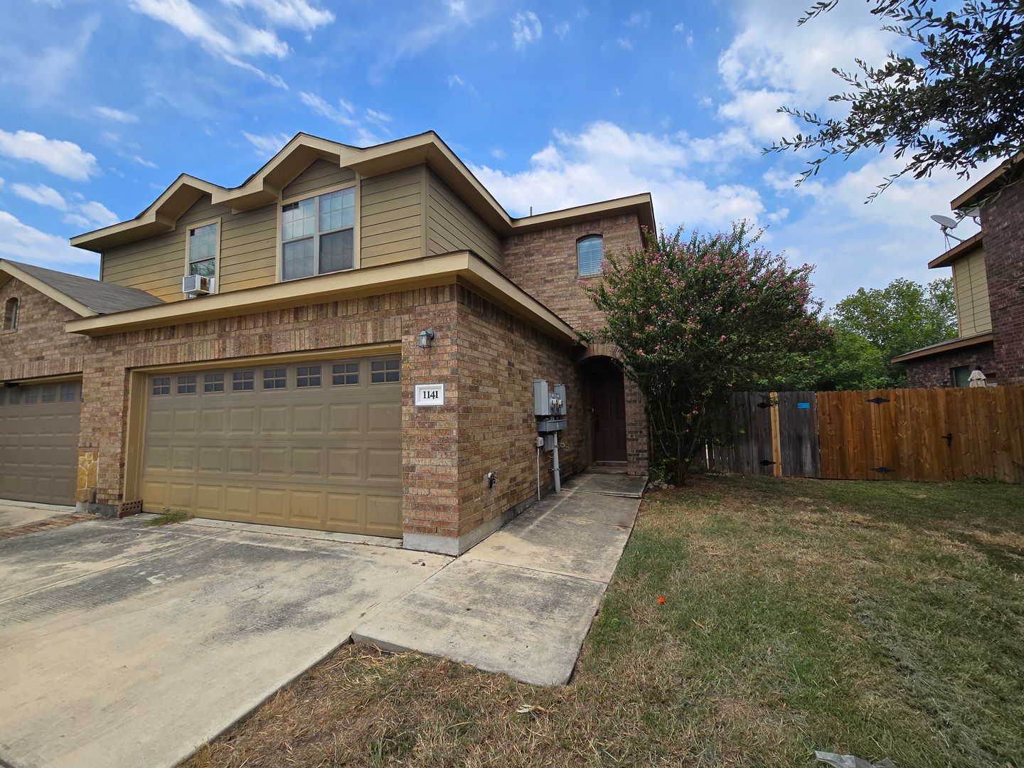New Braunfels House: 1141 Brown Rock