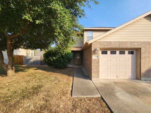 2/2.5/1 / Easy access to I35 / Large Fenced in Backyard with Covered Patio / Fridge Included / CISD – photo 1