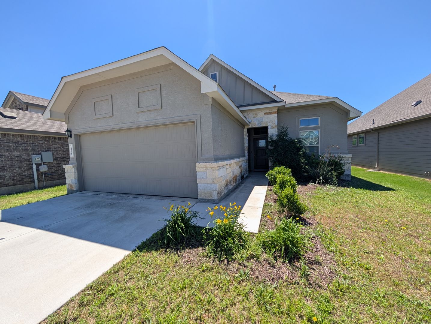 New Braunfels House: 1331 Hillsong St
