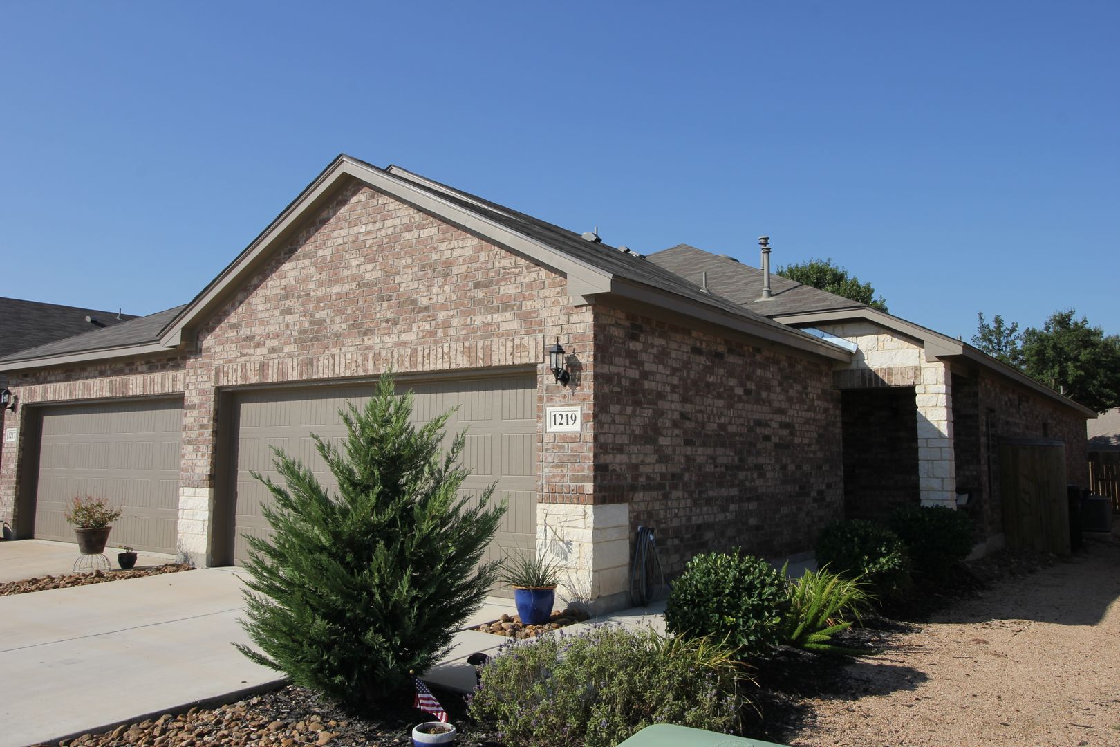 New Braunfels House: 1219 Old FM 306