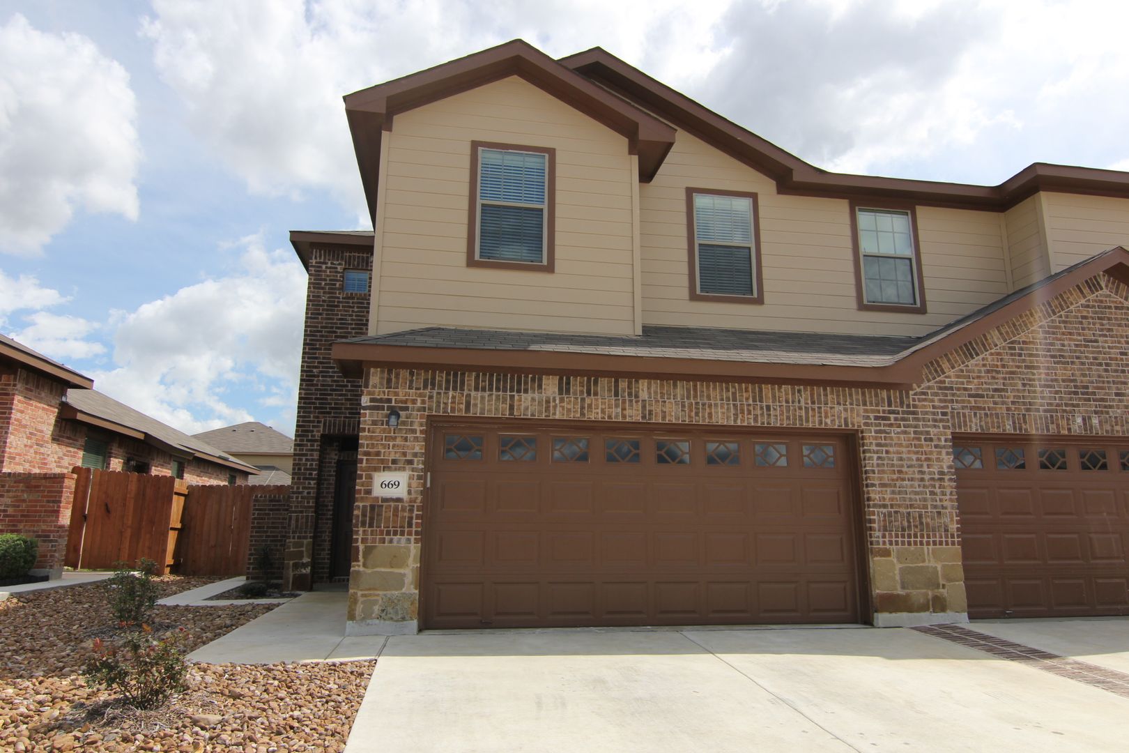 New Braunfels House: 669 Creekside Circle