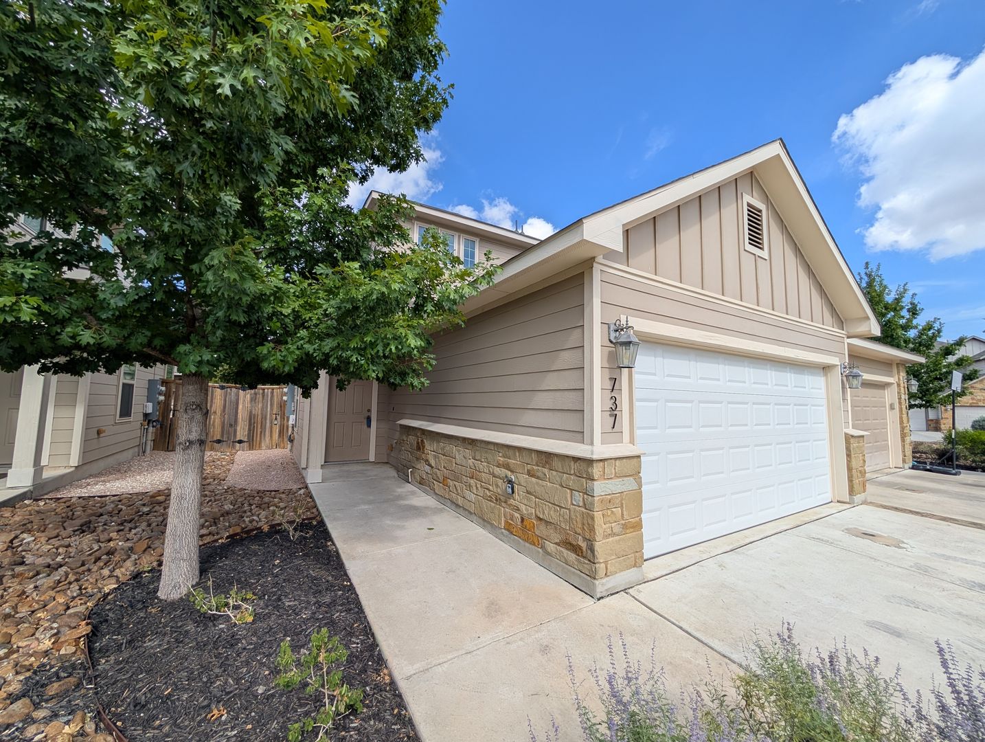 New Braunfels House: 737 Milestone Park