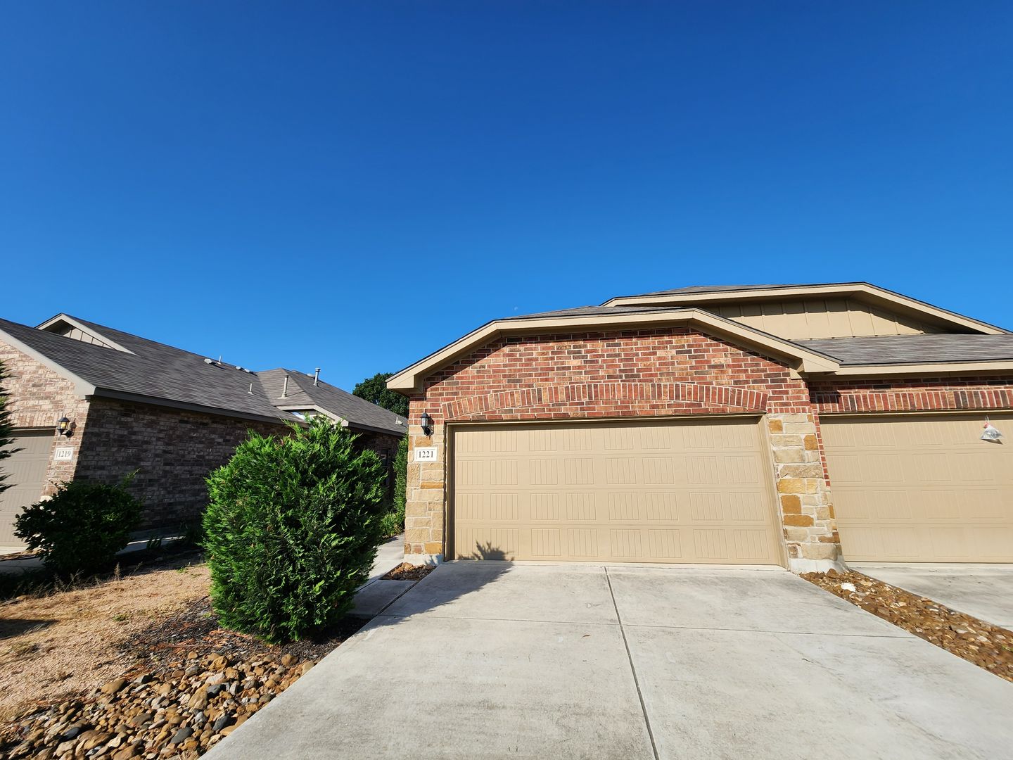 New Braunfels House: 1221 Old FM 306