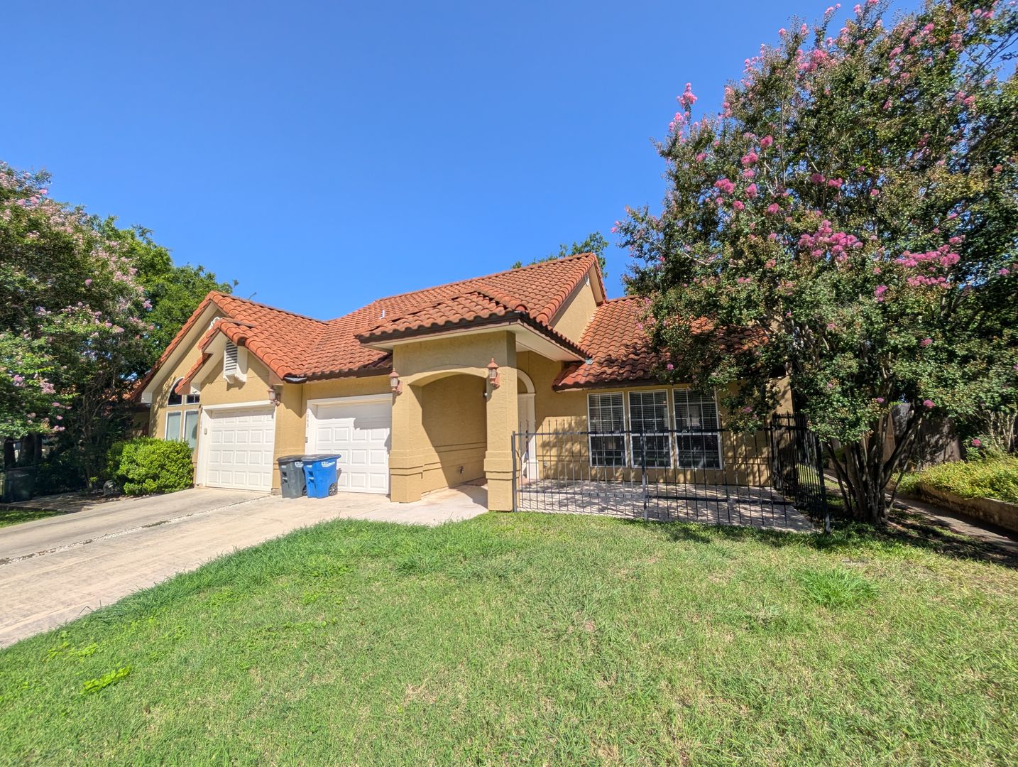 New Braunfels House: 1043 Rivertree Drive
