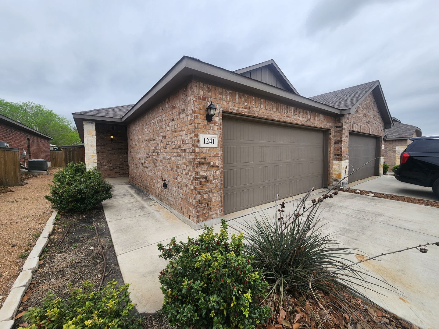 New Braunfels House: 1241 Old FM 306