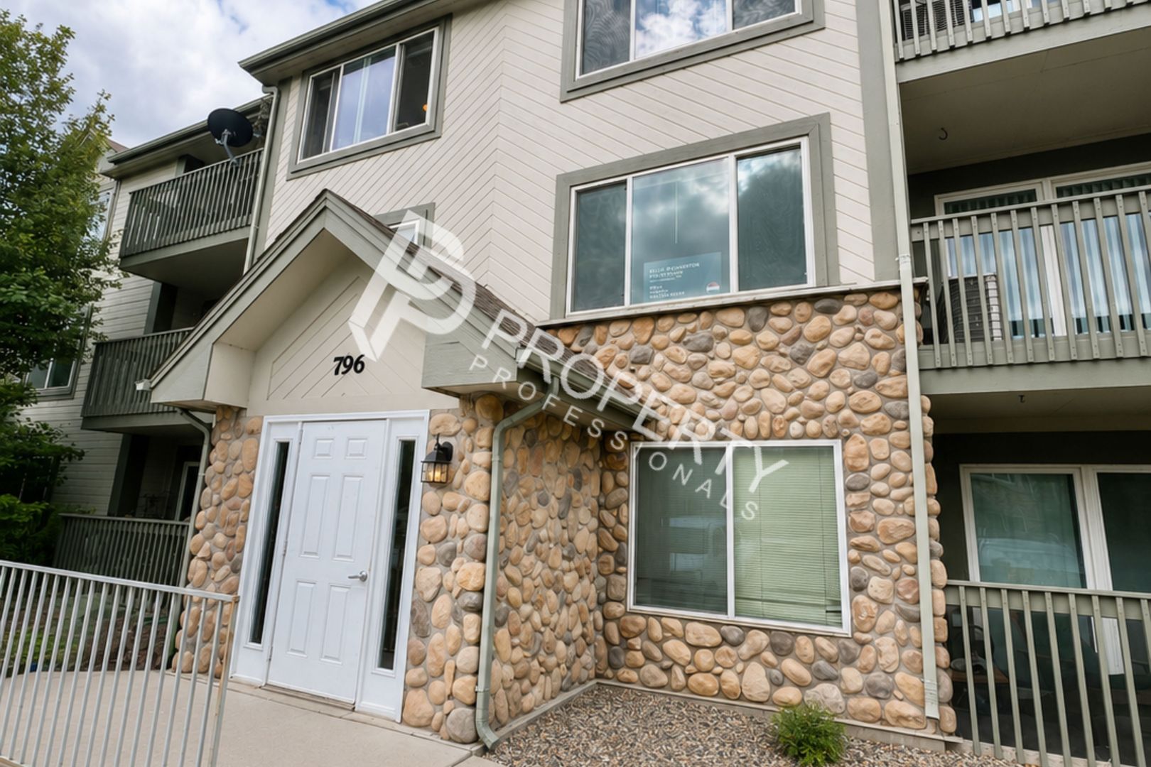 New Castle House: 796 Castle Valley Blvd Unit E