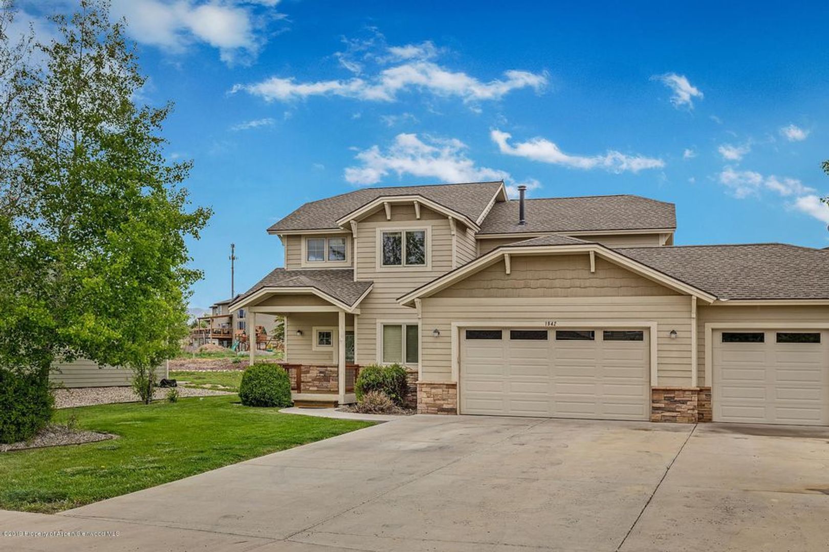 Rifle House: 1942 Promontory Circle