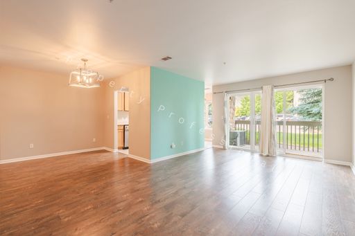 Condo for Rent in New Castle