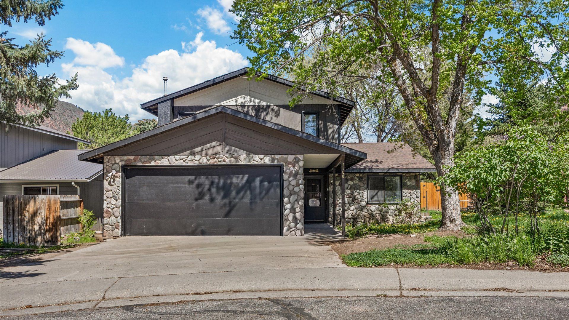 Glenwood Springs House: 1108 Parkwood Lane