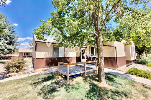 Single Level Rental in Parachute