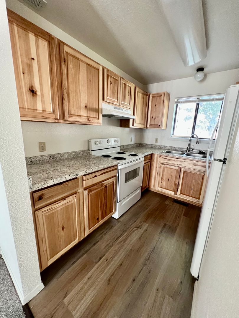 Rifle Apartment: 725 Elder Court