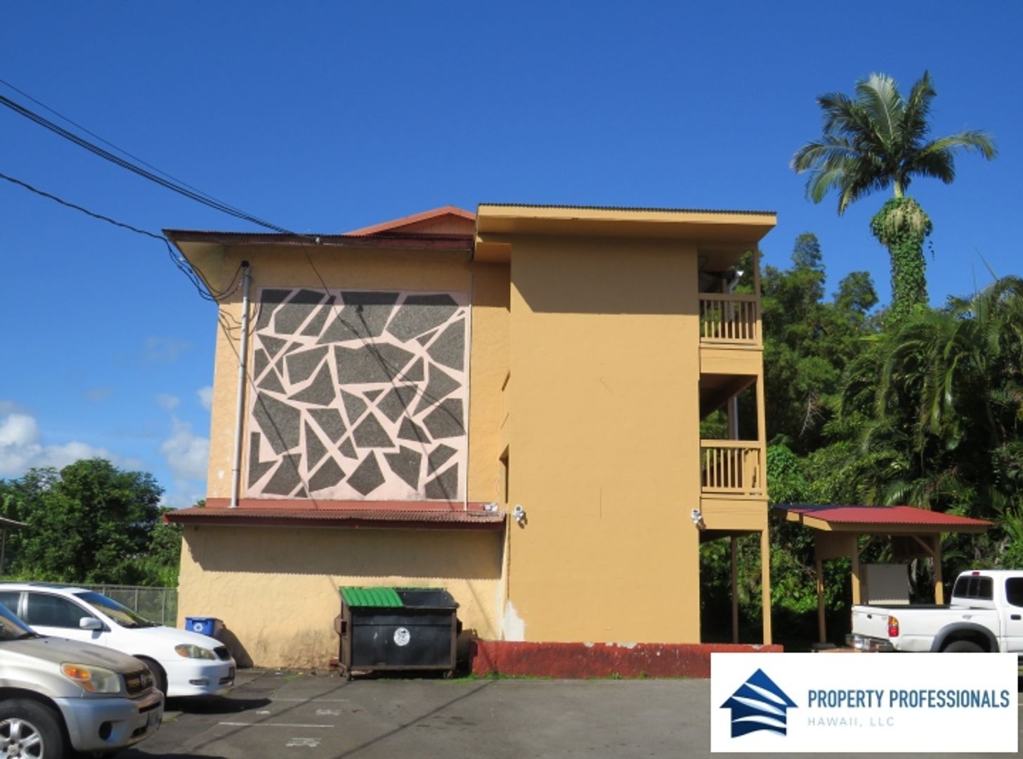 Hilo Apartment: 256 Kapiolani St.