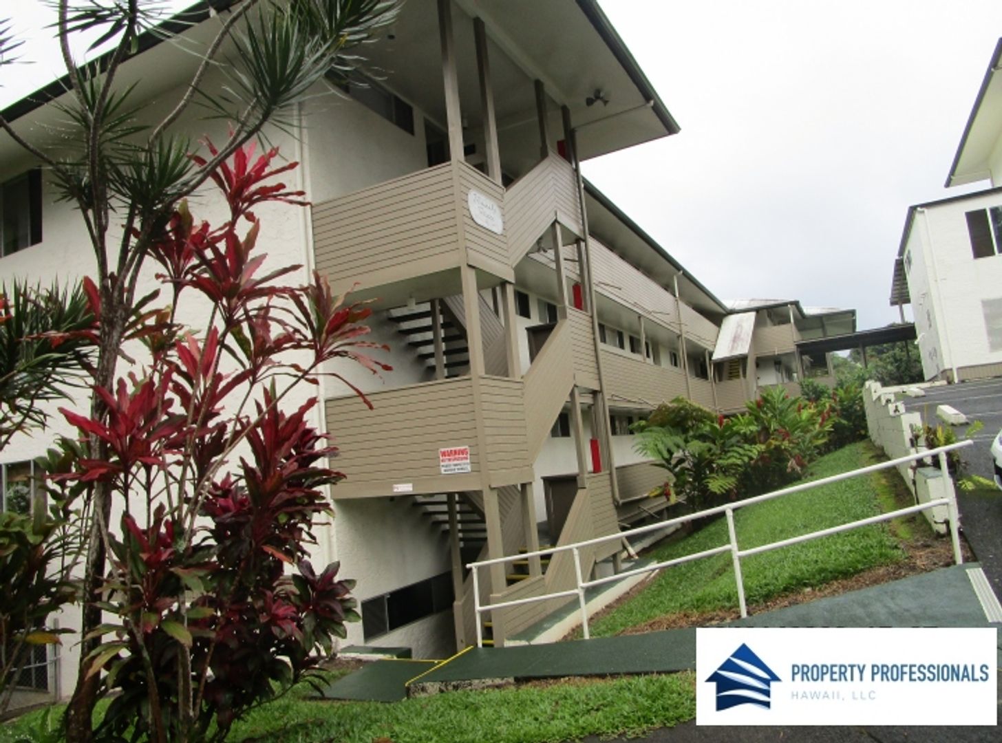 Hilo Condo: 360 Kauila St.  #302