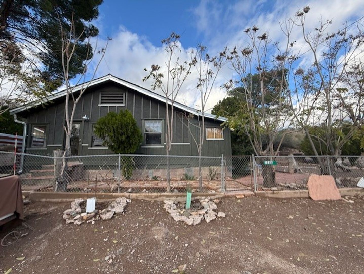 Cottonwood Apartment: 326 W. Kindra Heights Rd