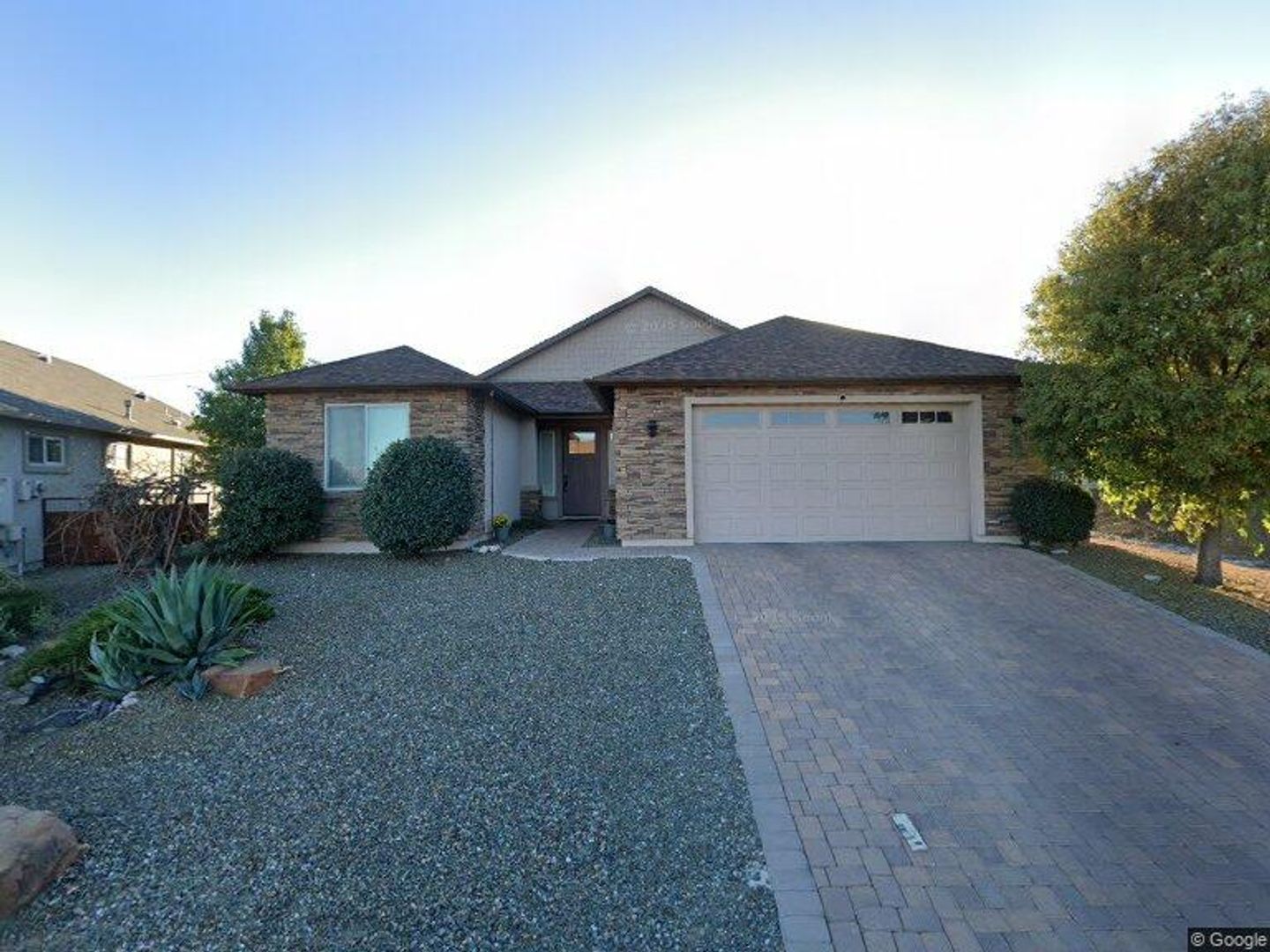 Cottonwood House: 1553 Chateau Dr