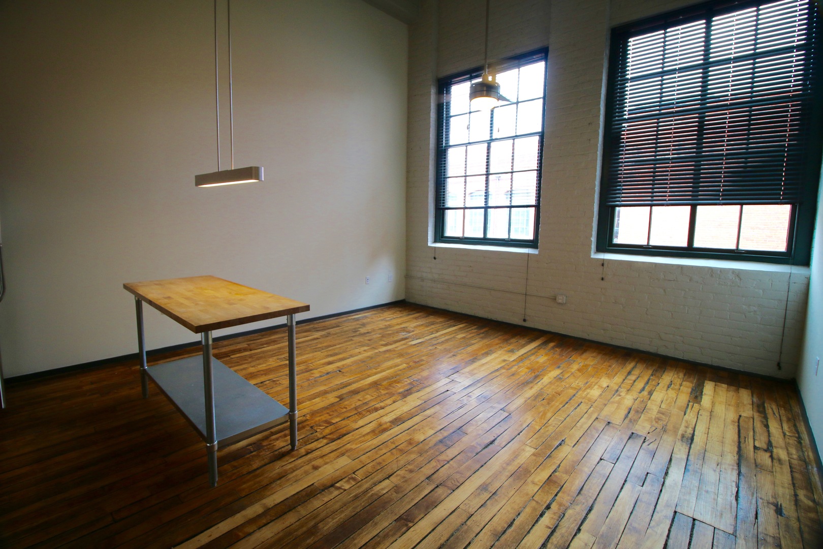 Richmond Apartment: 2323 East Main Street