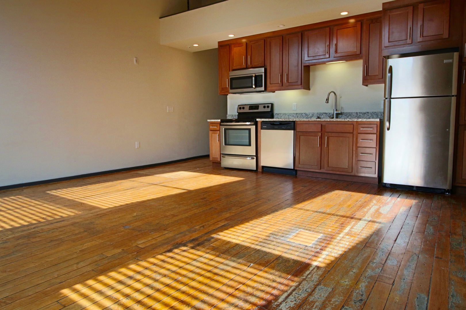 Richmond Apartment: 2323 East Main Street