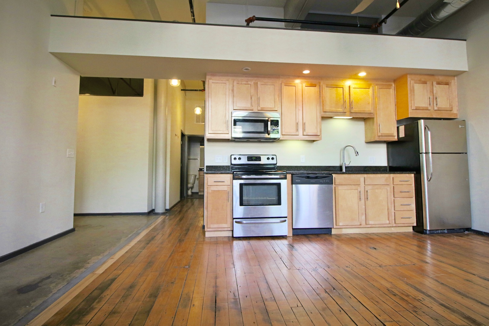 Richmond Apartment: 2323 East Main Street