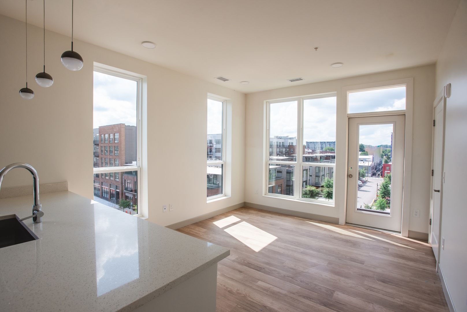 Richmond Apartment: 512 Hull Street