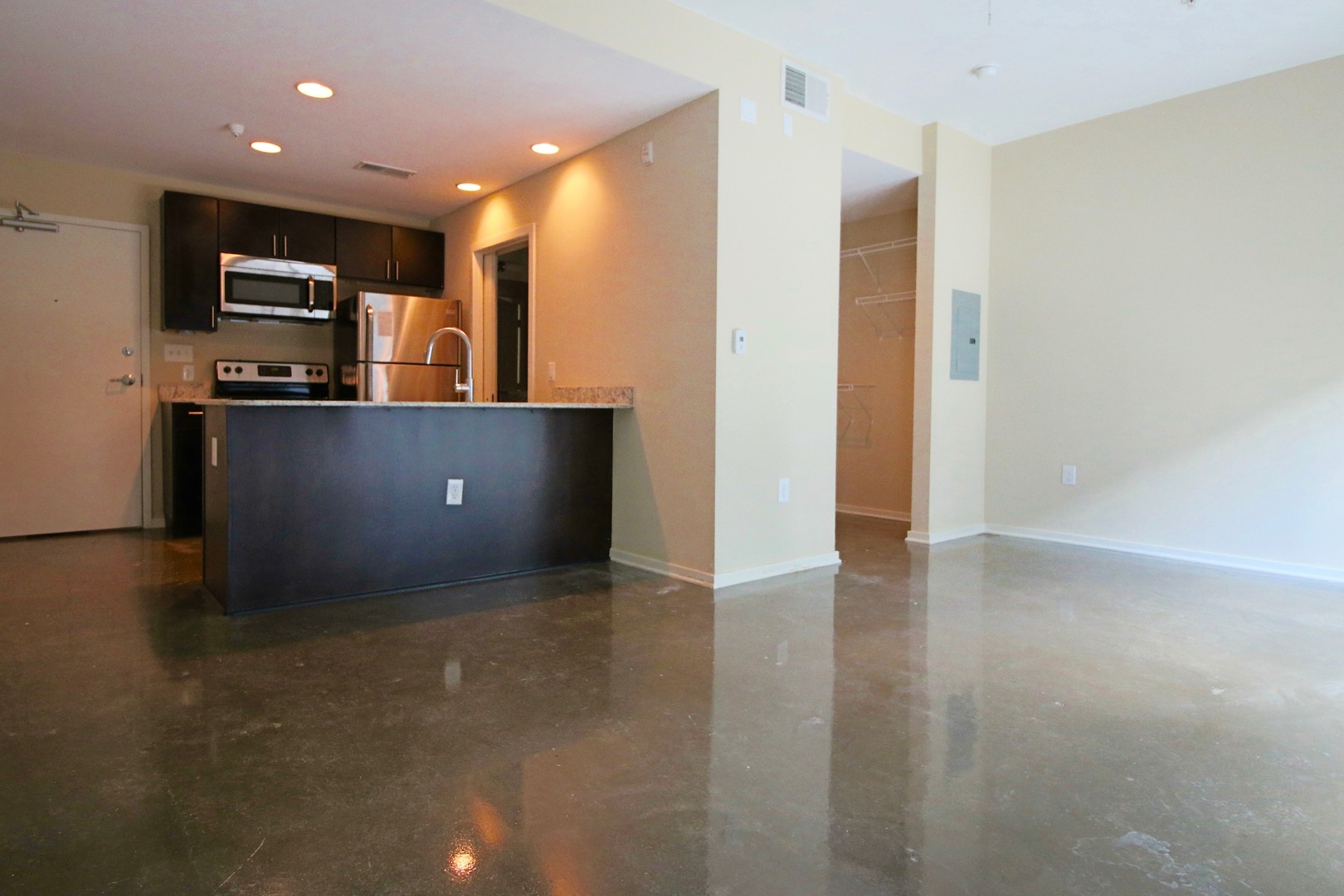 Richmond Apartment: 500 Hull Street