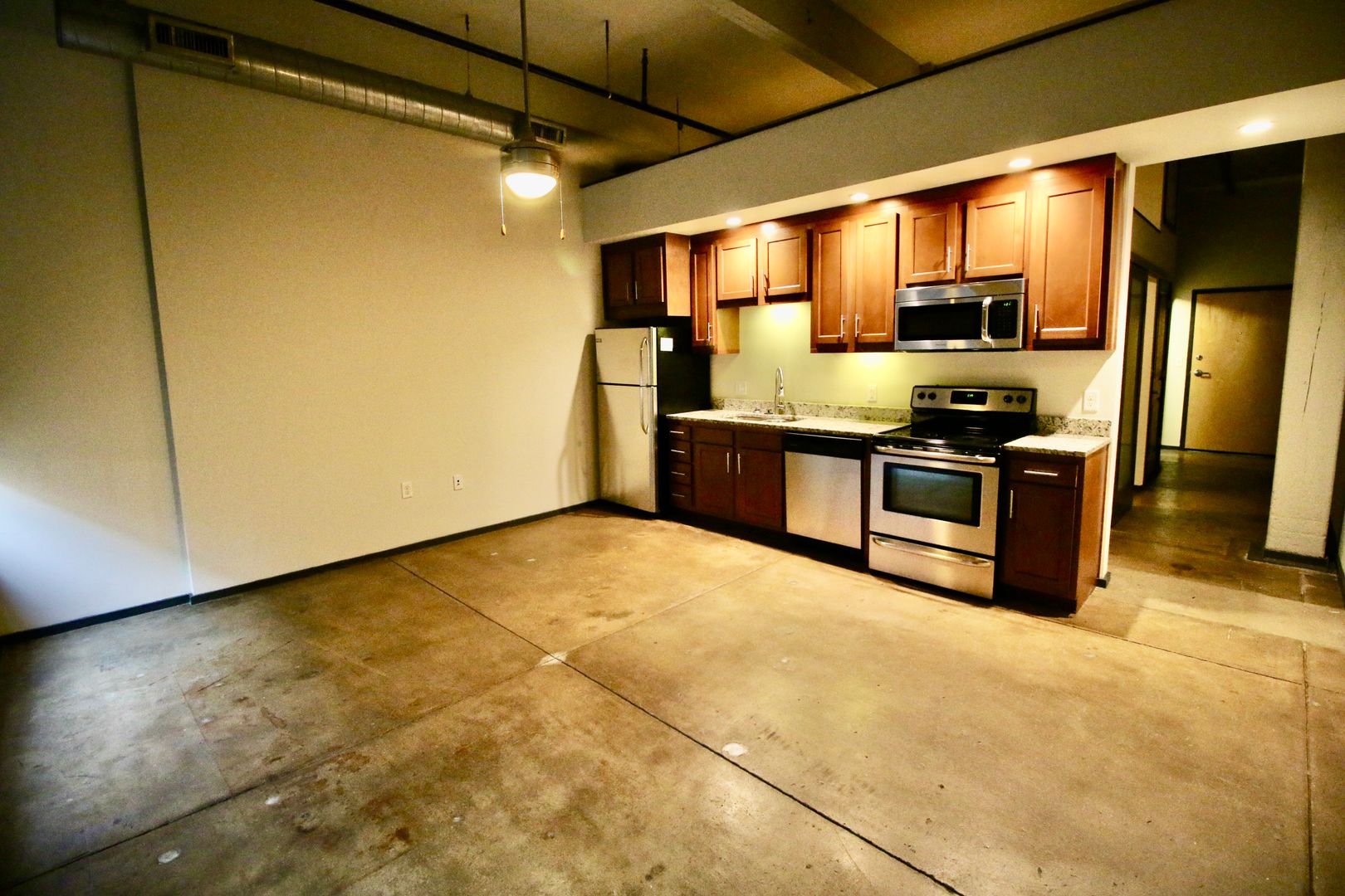 Richmond Apartment: 2323 East Main Street