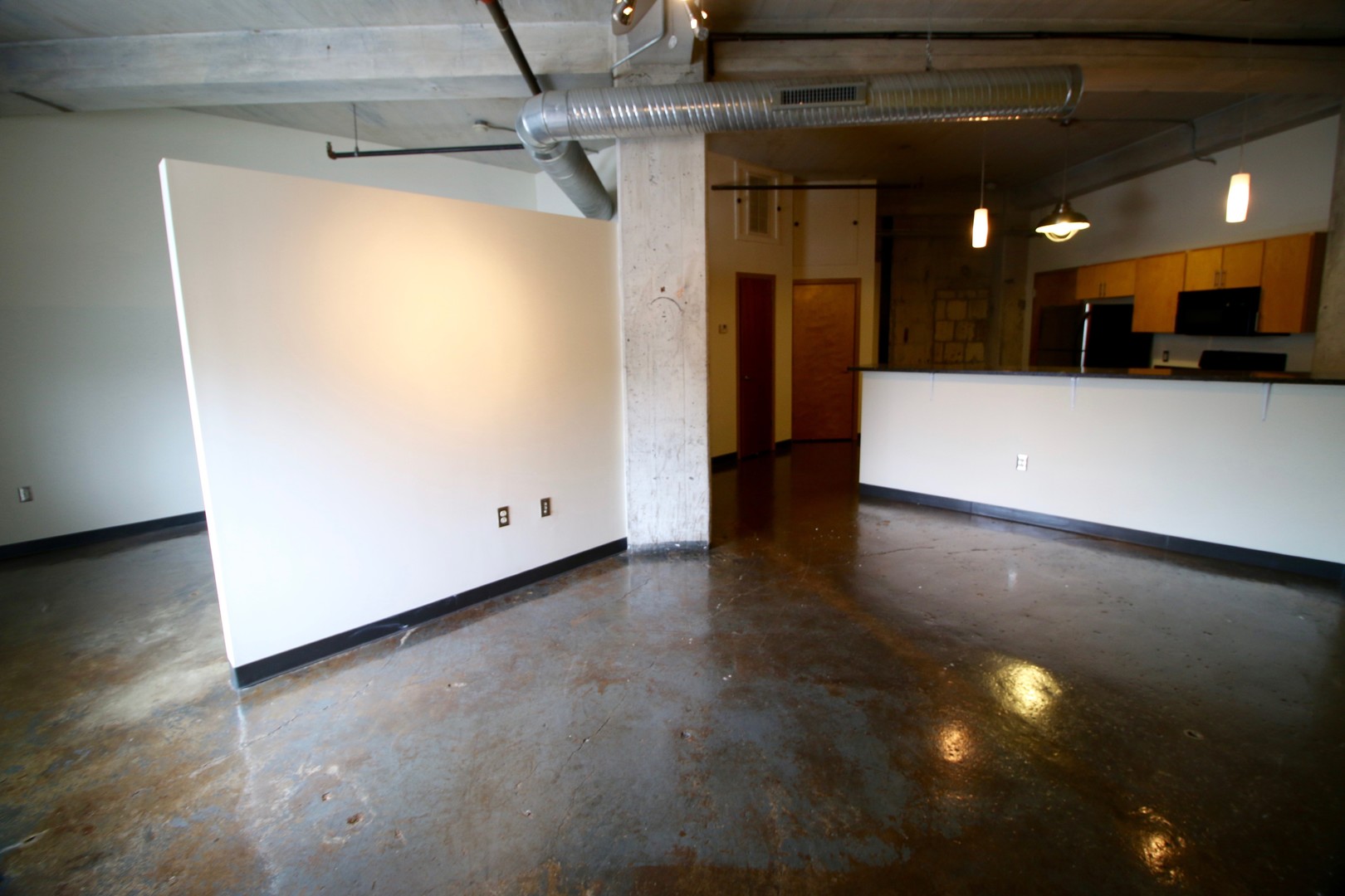 Richmond Apartment: 203 Hull Street