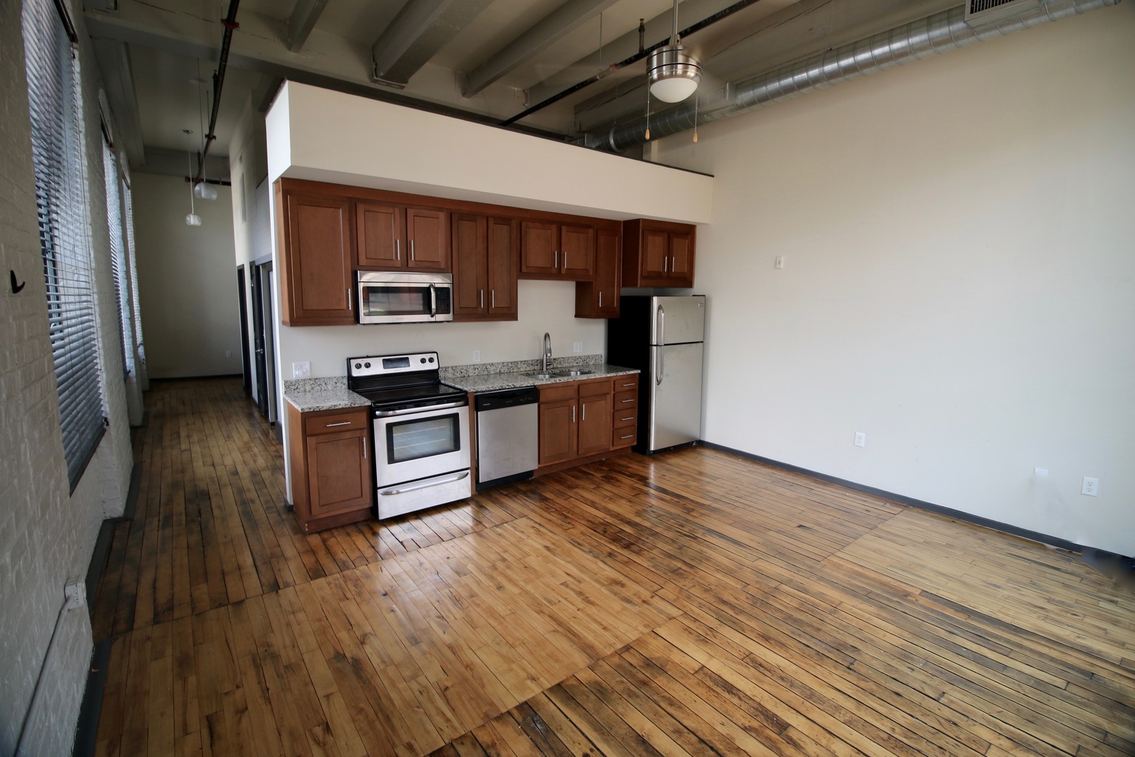 Richmond Apartment: 2323 East Main Street
