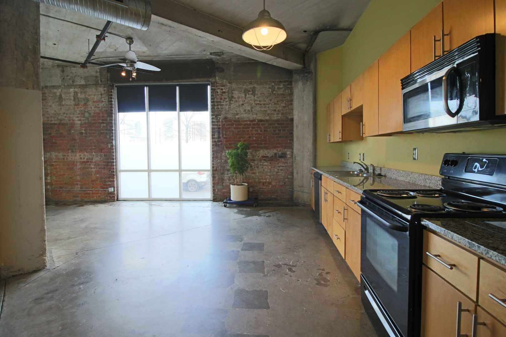 Richmond Apartment: 203 Hull Street