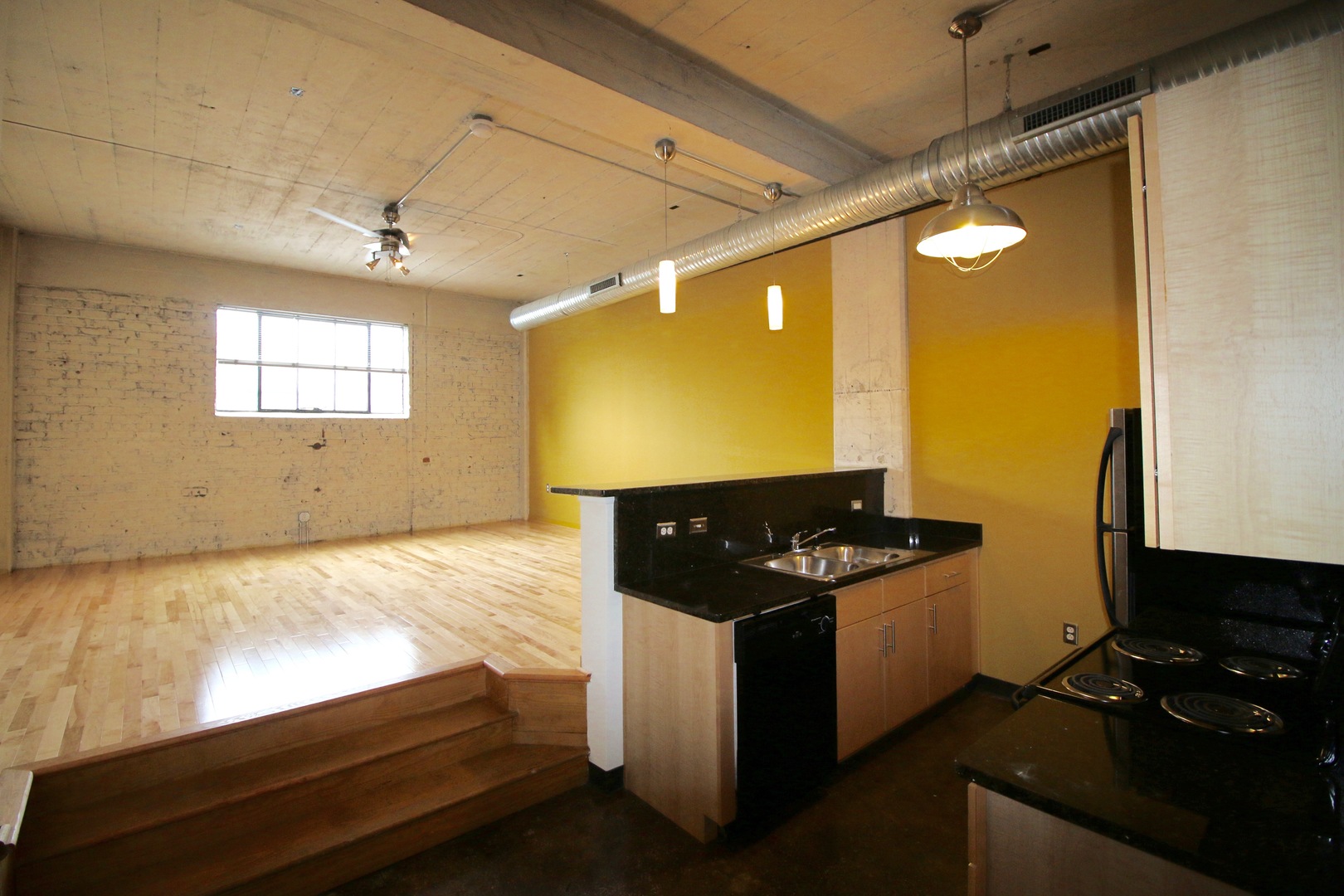 Richmond Apartment: 203 Hull Street